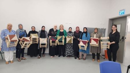 ورشة نسج كراسي في المركز الجماهيري كفر كنا 